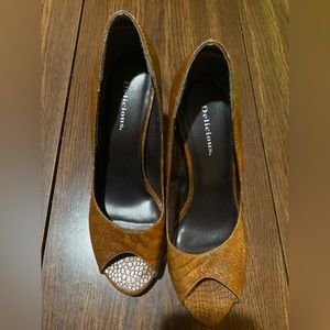 DELICIUS SANDAL SIZE 8